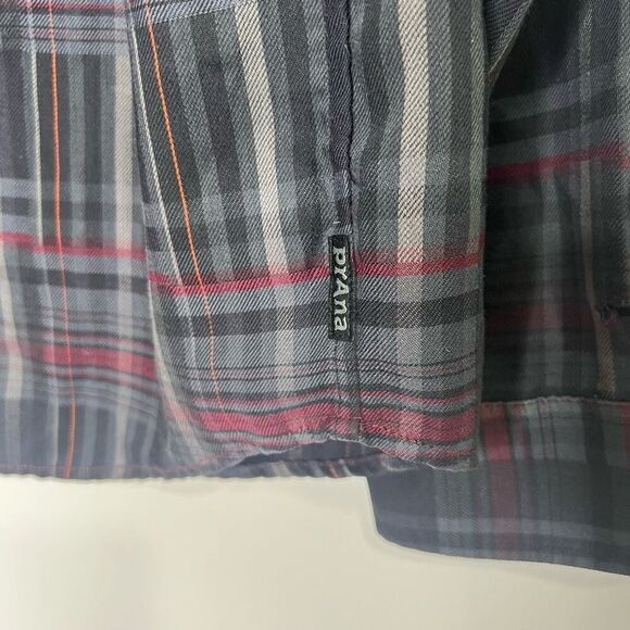 Prana Black Gray Burgundy Plaid Button Down Shirt Mens Med - Picture 9 of 12